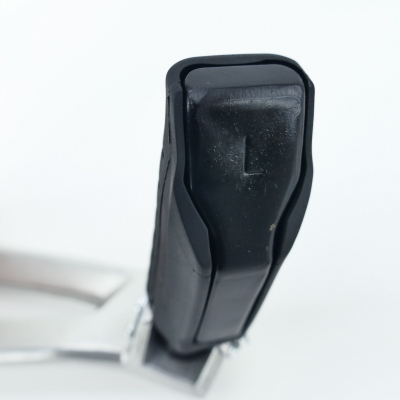 Honda (Original OE) - HONDA CBR125 CBR125R JC39 Fußraste hinten links Fußrastenanlage UNFALLFREI - Bild 4 von 6