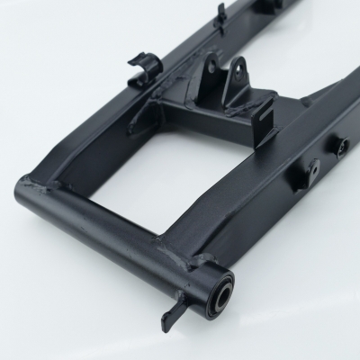 Honda (Original OE) - HONDA CBR125 CBR125R JC39 Schwinge Hinterradschwinge nur 3090km UNFALLFREI - Bild 2 von 6