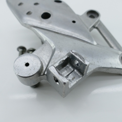 Honda (Original OE) - HONDA CBR125 CBR125R JC39 Fußrastenhalter Fußrastenplatte rechts Fußrastenträger - Bild 2 von 6