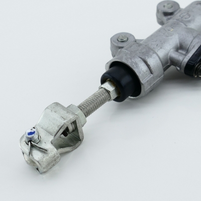 Honda (Original OE) - HONDA CBR125 CBR125R JC39 Bremspumpe hinten Fußbremspumpe Pumpe nur 5015km - Bild 2 von 6