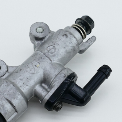 Honda (Original OE) - HONDA CBR125 CBR125R JC39 Bremspumpe hinten Fußbremspumpe Pumpe nur 5015km - Bild 4 von 6