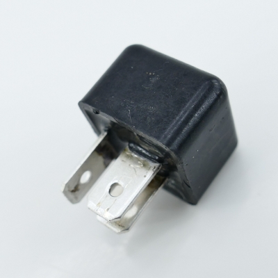 HONDA CBR125 CBR125R JC39 Gleichrichter Diode Kondensator nur 5015km