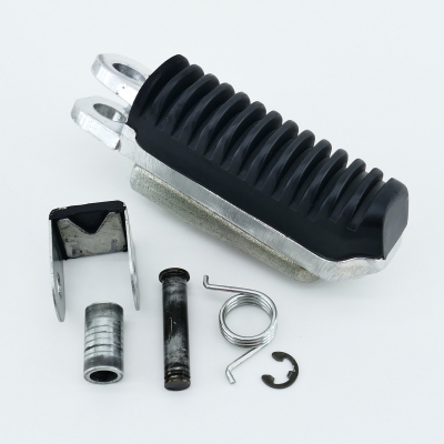 SUZUKI GSF600 GSF600S WVA8 Fußraste vorn vorne rechts Fahrerfußraste nur 16604km