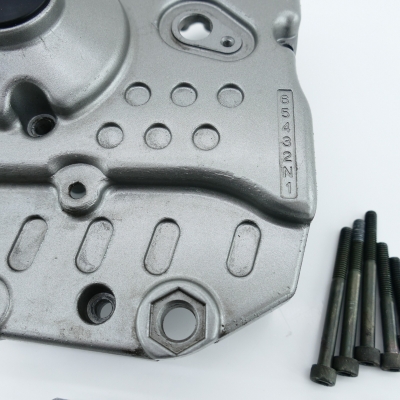 Suzuki (Original OE) - SUZUKI GSF600 GSF600S WVA8 Ritzelabdeckung Ritzeldeckel Abdeckung Kette - Bild 2 von 5