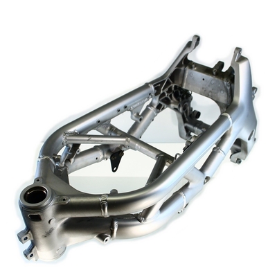 SUZUKI SV650 SV650S AV 99-02 - Rahmen inkl. deutschem Brief / UNFALLFREI