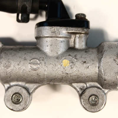 Honda (Original OE) - HONDA CBR CBR125 CBR125R JC39 Bremspumpe hinten Fußbremspumpe nur 4100km - Bild 4 von 5