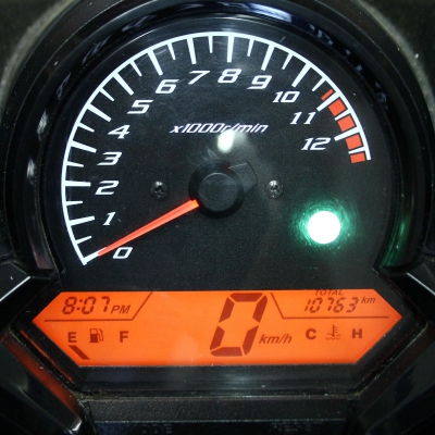 Honda (Original OE) - HONDA CBR CBR125 CBR125R JC50 Verkleidung hinten mitte 83501-KPP-T00 nur 10763km - Bild 5 von 5