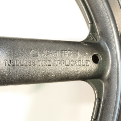 Suzuki (Original OE) - SUZUKI GSF GSF600 GSF600S WVA8 Felge vorn Vorderradfelge nur 21528km - Bild 4 von 5