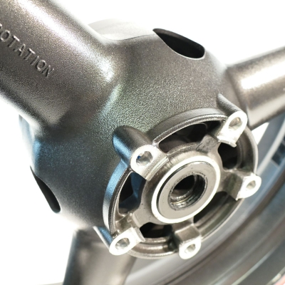 Suzuki (Original OE) - SUZUKI GSF GSF600 GSF600S WVA8 Felge hinten Hinterradfelge nur 21528km - Bild 4 von 6