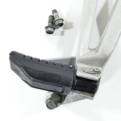 Honda (Original OE) - HONDA CBR CBR125 CBR125R JC34 Fußrastenanlage hinten rechts Sozius Fußraste - Bild 2 von 5