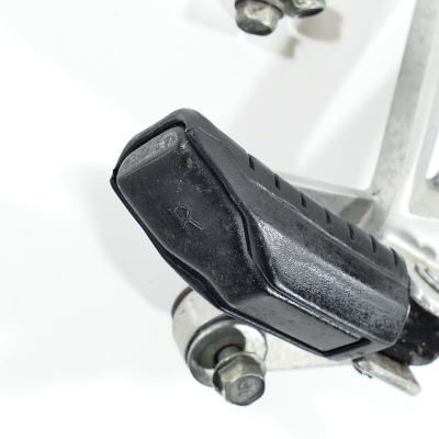Honda (Original OE) - HONDA CBR CBR125 CBR125R JC34 Fußrastenanlage hinten rechts Sozius Fußraste - Bild 3 von 5