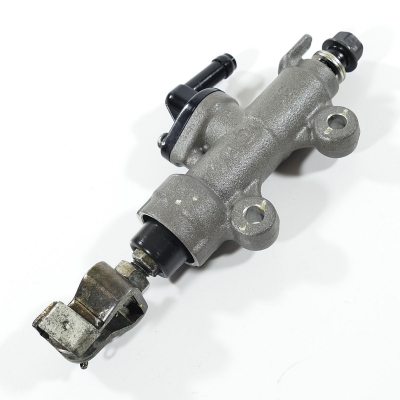 HONDA CBR CBR125 CBR125R JC50 Bremspumpe hinten Fußbremspumpe nur 14478km